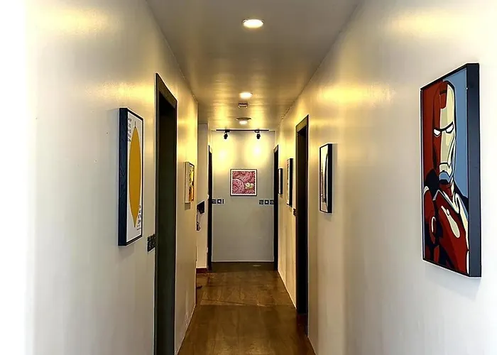 The Spicy Traveller Hotel, & *