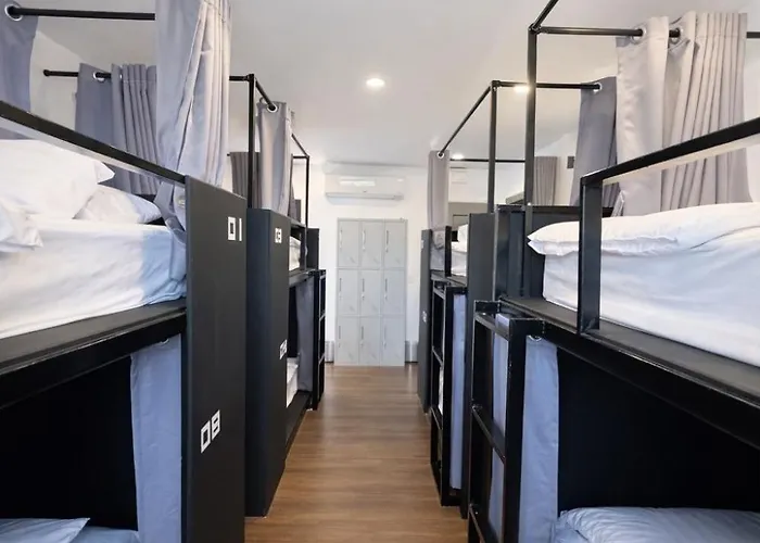 The Spicy Traveller Hotel, & *